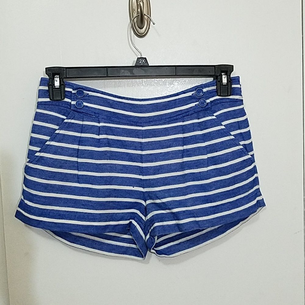 COPY - Vineyard Vines striped blue & white shorts